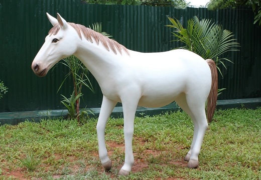 485 LIFE LIKE WHITE ARABIAN STALLION HORSE 1
