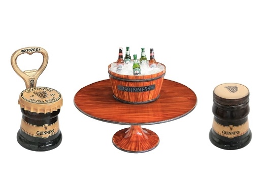 JBTH454E GUINNESS WOOD EFFECT TABLE BARREL ICE BUCKET 2 GUINNESS CHAIRS