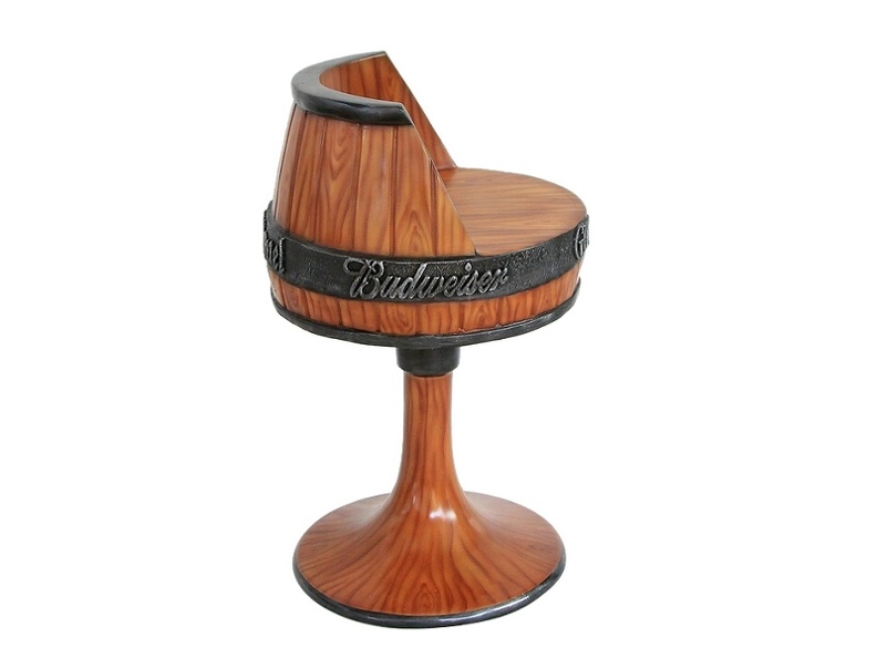 JJ026_ANTIQUE_BARREL_CHAIR_WROUGHT_IRON_4_BEER_NAMES_RING_ON_WOOD_EFFECT_STAND_2.JPG