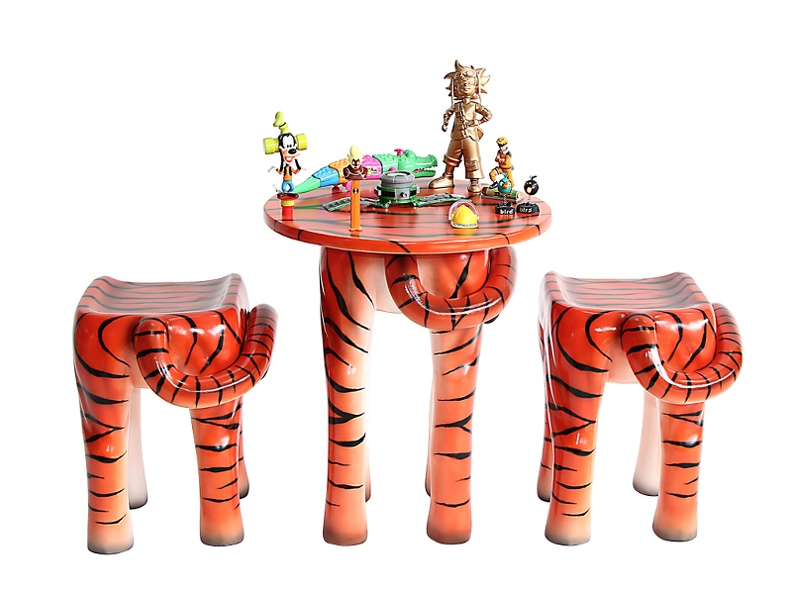 JBA263A_PAIR_OF_CHILDS_TIGER_ANIMAL_STOOLS_CHILDS_TIGER_TABLE_2.JPG