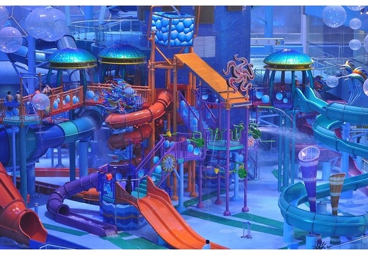 371 WATER PARK PRODUCT THEMING 4