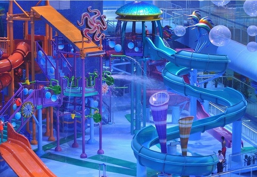 371 WATER PARK PRODUCT THEMING 5