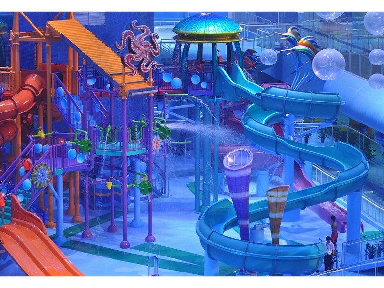 371_WATER_PARK_PRODUCT_THEMING_5.JPG