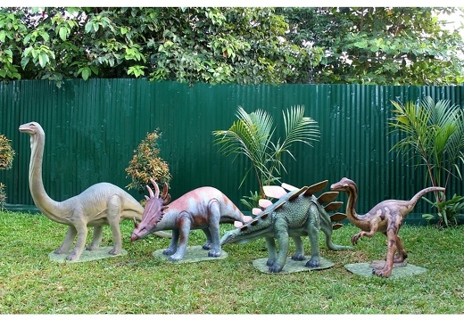 153 FOUR BABY LIFE SIZE DINOSAURS 1