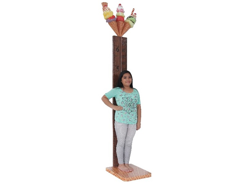 B0432_3D_ICE_CREAM_STATUE_HOW_TALL_ARE_YOU_RULER_ON_A_BASE_1.JPG
