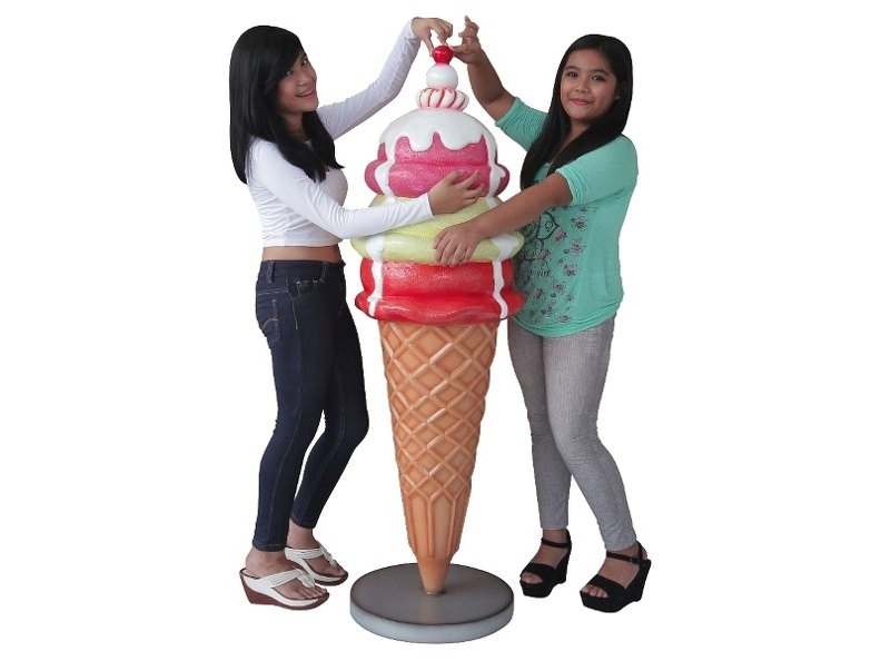 B0696_3D_LIFE_SIZE_REPLICA_ICE_CREAM_ANY_SIZE_AVAILABLE_3.JPG
