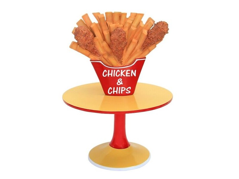 JBTH257C_DELICIOUS_LOOKING_CHICKEN_CHIPS_TABLE_SMALL_2.JPG