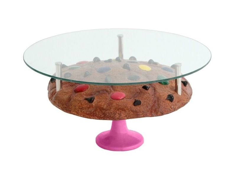JBTH425_DELICIOUS_LOOKING_CHOCOLATE_CHIP_COOKIE_COUNTER_TOP_DISPLAY_ALL_FLAVORS_OF_COOKIES_AVAILABLE.JPG