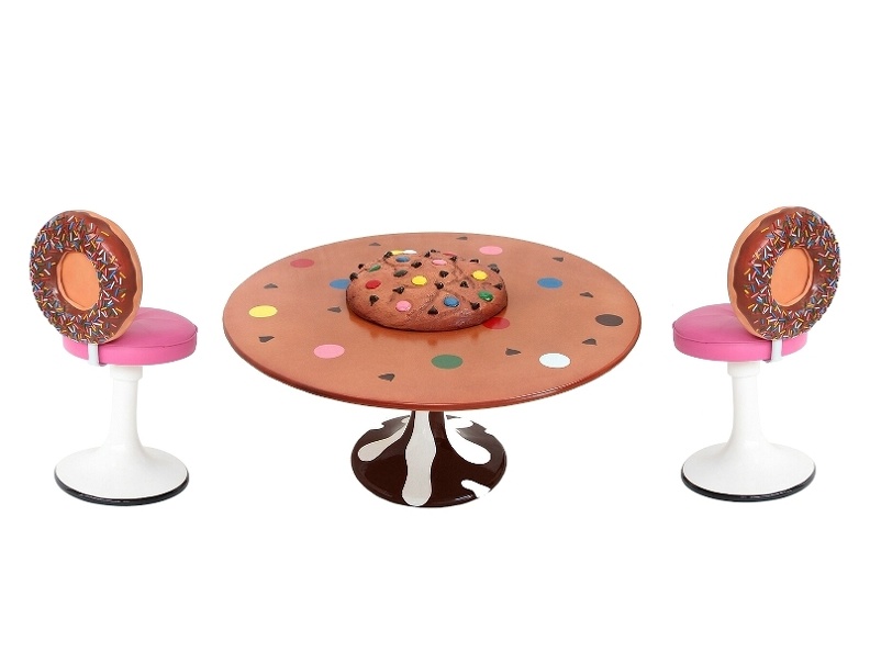 JBTH427A_LARGE_DELICIOUS_LOOKING_COOKIE_TABLE_WITH_CENTER_COOKIE_DISPLAY_2_DOUGHNUT_CHAIRS.JPG
