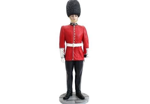 JBH065 FAMOUS BUCKINGHAM PALACE BRITISH QUEENS GUARD AT ATTENTION 1