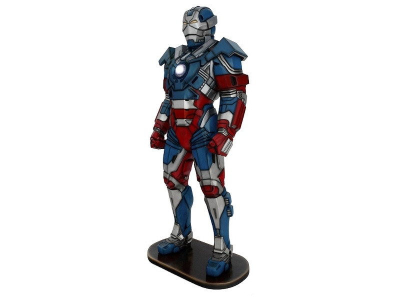 JJ6223_IRON_MAN_PATRIOT_STATUE_WITH_WORKING_CHEST_LIGHT_RAY_3.JPG