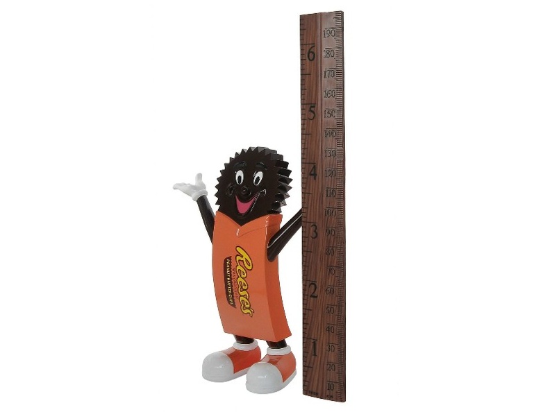 N6294_REESES_CHOCOLATE_BAR_3D_STATUE_HOW_TALL_ARE_YOU_RULER_3.JPG