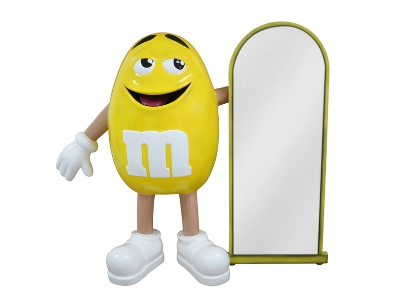 JJ6278_FUNNY_YELLOW_CHOCOLATE_MM_WITH_MIRROR.JPG