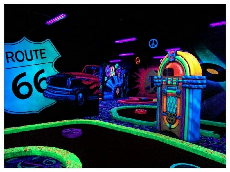 MGGLOWD1_MINI_GOLF_OBSTACLES_THEMES_GLOW_IN_DARK_PAINTED_PRODUCTS_4.JPG